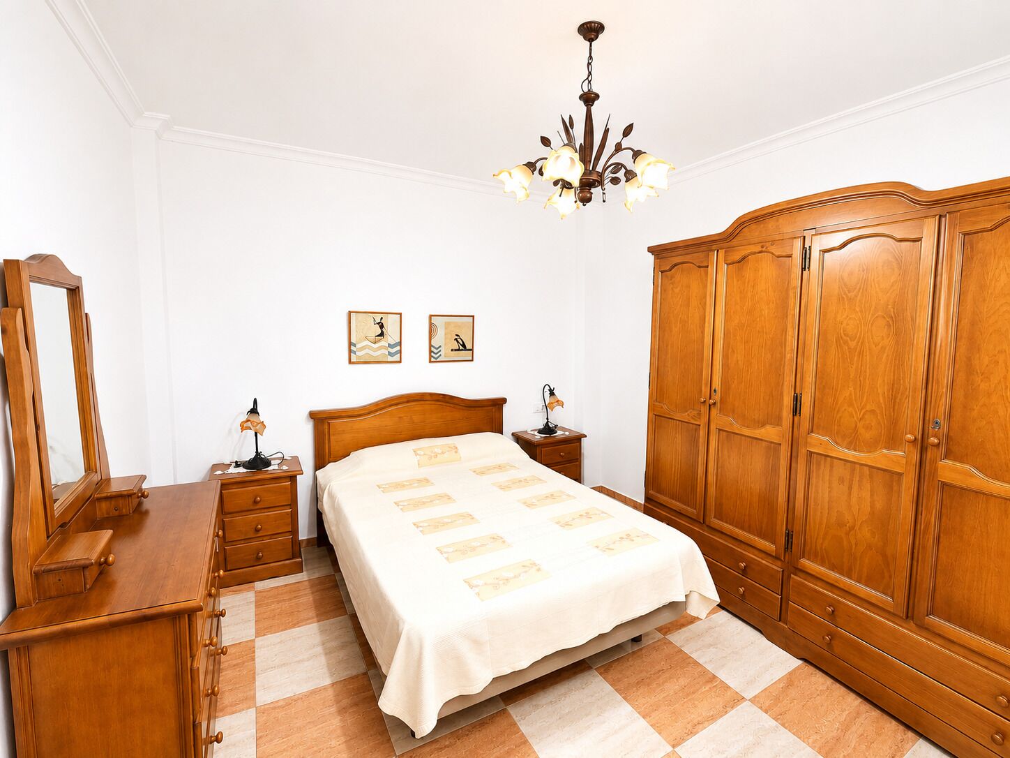 2 bedrooms, WiFi, bed sheets