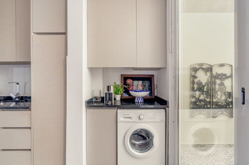 Santarém Terrace by Homing