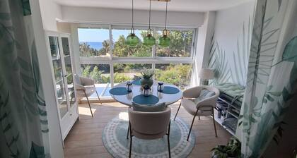 Les Issambres (var 83) House, Panoramic sea view, 4 people, 300 m from the sea