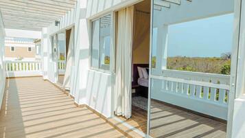 Villa, 5 Bedrooms, Accessible, Smoking | Balcony