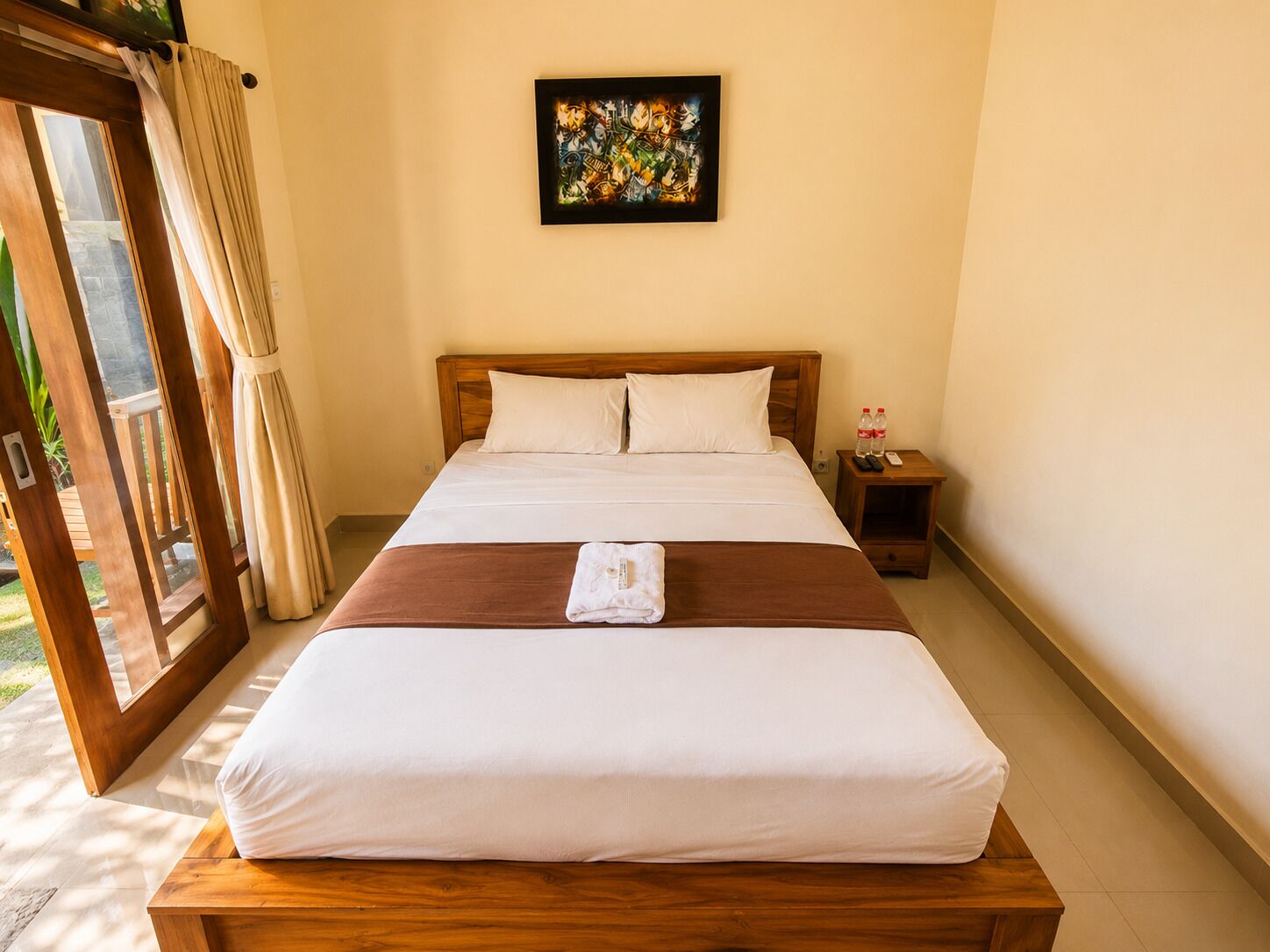 Kamar Double Comfort, balkon, pemandangan kebun | Meja kerja