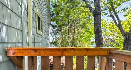 The Sidecar Studio at Bell’s Edge - Baddeck