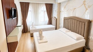 Dreibettzimmer, Stadtblick