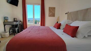 In-room safe, blackout curtains, soundproofing, free WiFi