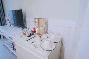 Habitación estándar doble, vistas al jardín | Interior