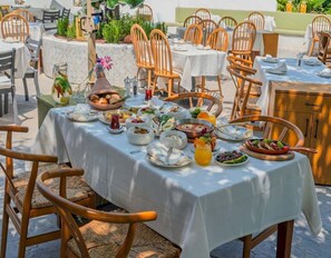 Superior Double Room, Garden View | Outdoor dining - Vaha Bitez Boutique Hotel (Bodrum)