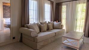 Egyptian cotton sheets, premium bedding, minibar, in-room safe - Vaha Bitez Boutique Hotel (Bodrum)