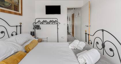 Badger Haven, Apt 3 1st floor self contained apartment in Brackley