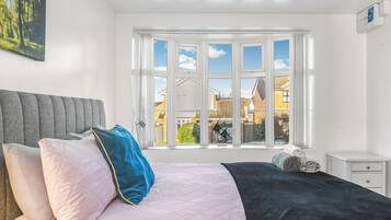 1 bedroom, desk, iron/ironing board, free WiFi