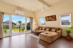 Room | Living area - MANBHAV FARMS AND RESORT (Wanjara)