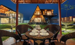 Room | Outdoor dining - MANBHAV FARMS AND RESORT (Wanjara)