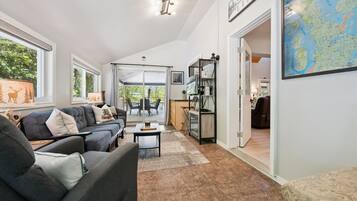 Smart TV, video games, DVD player, offices