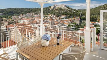 Mayiva Royal House Center Hvar - Breathtaking Penthouse Terrace & Large Sun Terrace | Terrasse/patio