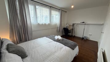 3 bedrooms, iron/ironing board, free WiFi, bed sheets