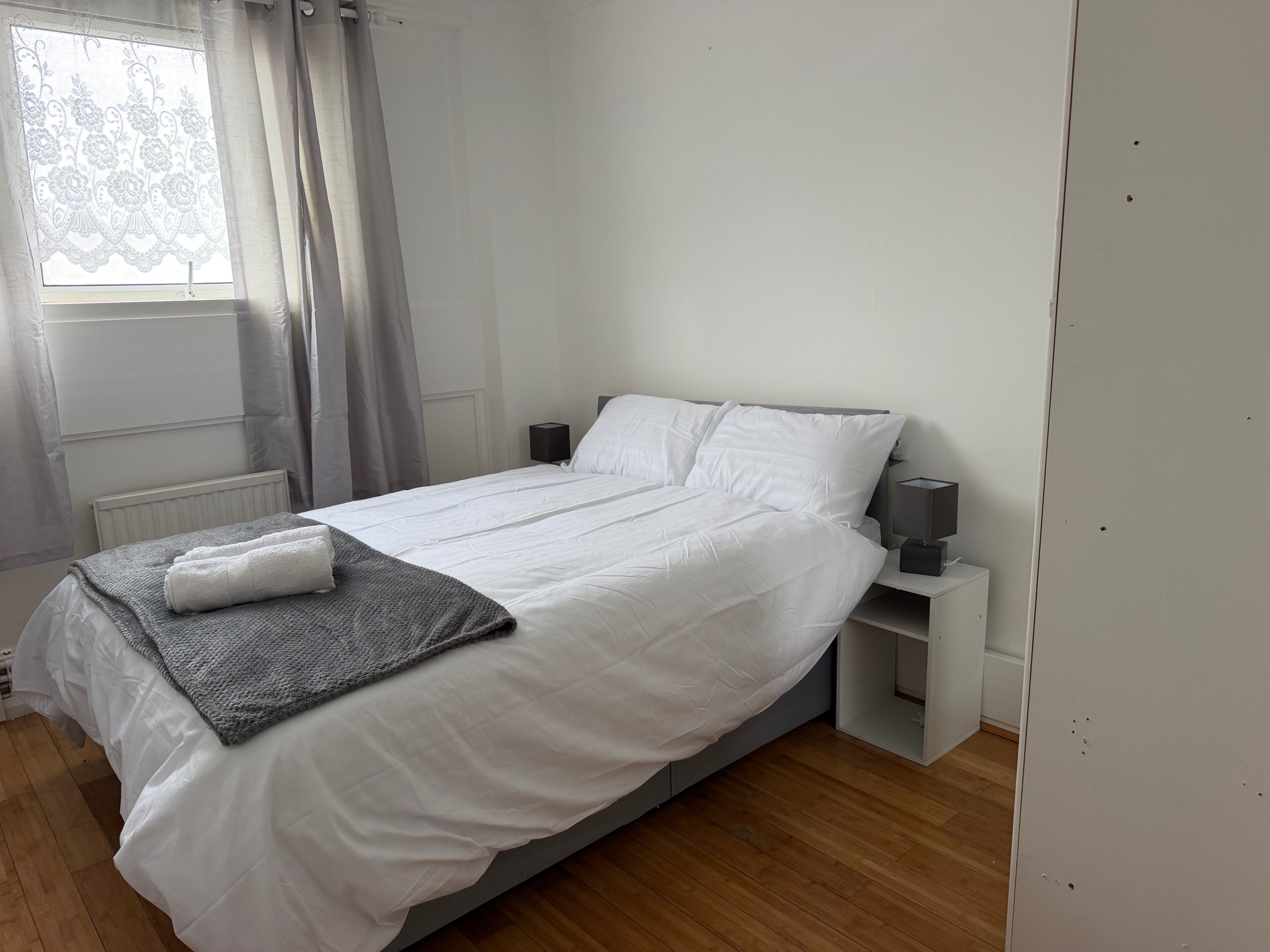 3 sovrum, strykjärn/strykbräda, gratis wi-fi och sängkläder