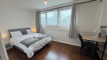 3 bedrooms, iron/ironing board, free WiFi, bed sheets