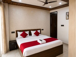 Superior Room | Rollaway beds, free WiFi - Govind Residency (Greater Noida)