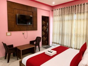 Superior Room | Rollaway beds, free WiFi - Govind Residency (Greater Noida)