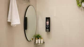 Superior Room | Bathroom