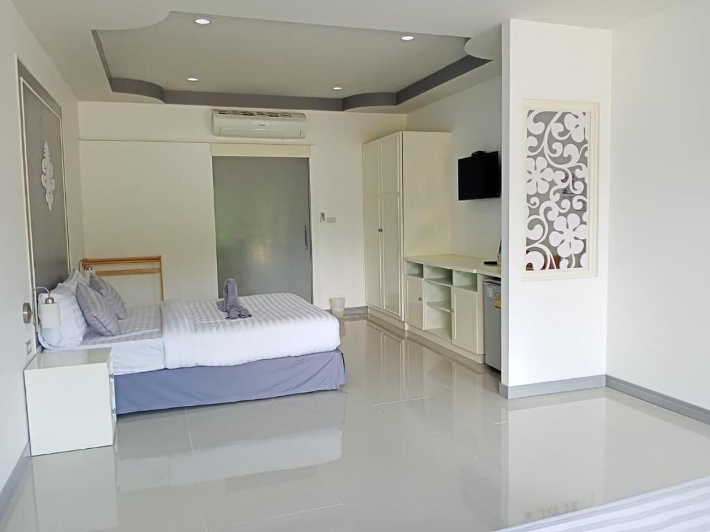 Deluxe Double Room, Balcony, Garden View | Free WiFi