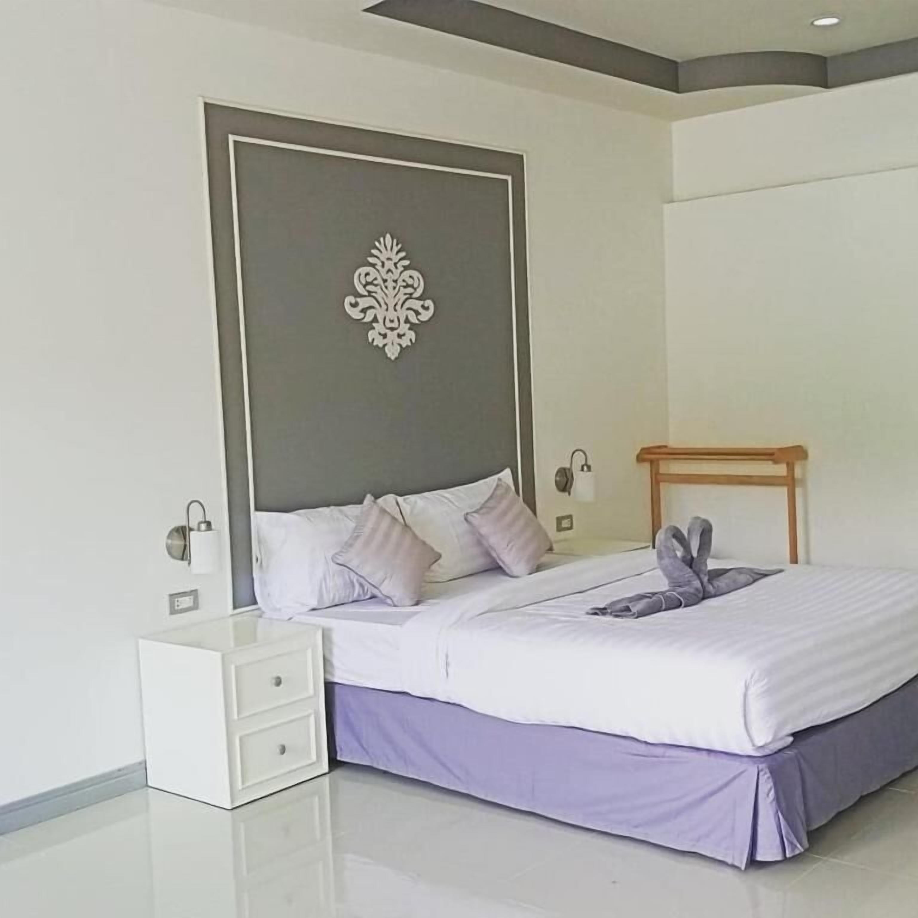Deluxe Double Room, Balcony, Garden View