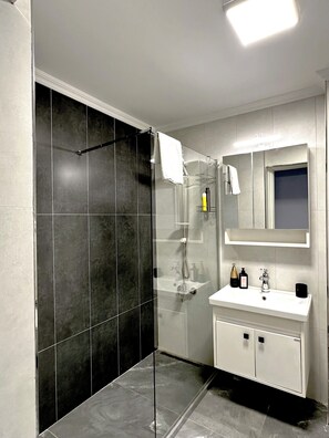 Bathroom - Sapphire Deluxe • Central Bosphorus View Flat (Beyoglu)