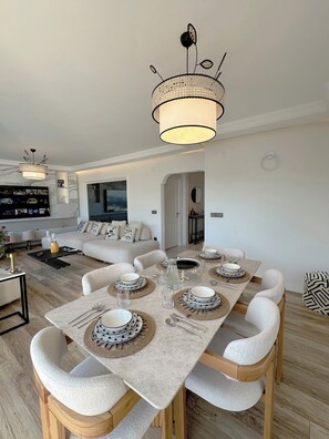 Dining - Sapphire Deluxe • Central Bosphorus View Flat (Beyoglu)