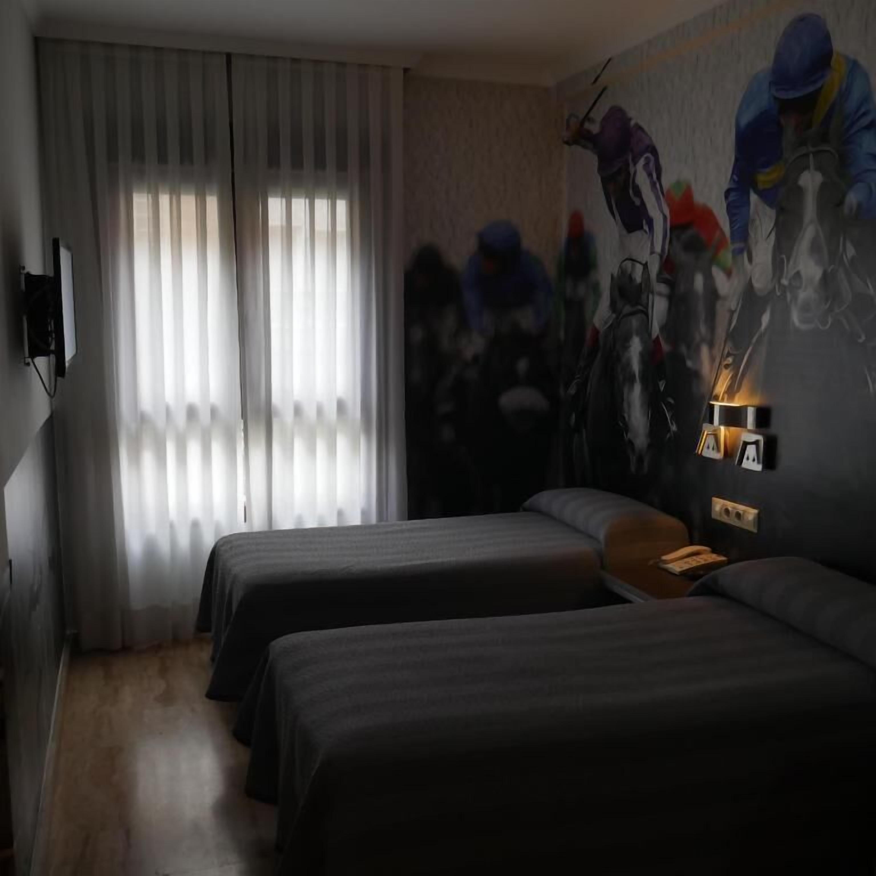 Kamar Twin Standar | Brankas, setrika/meja setrika, dan Wi-Fi gratis