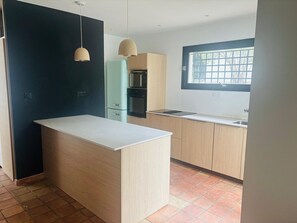Private kitchen - Vrbo Property (Allauch)