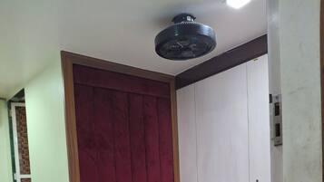 Deluxe Double Room | Free WiFi