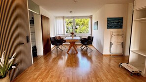 Dining - Vrbo Property (Reutlingen)