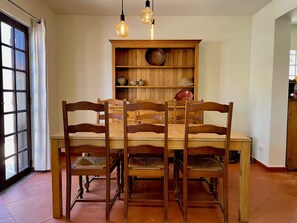 Dining - Charming 3-bedroom house in Cascais perfect for your getaway (Cascais)