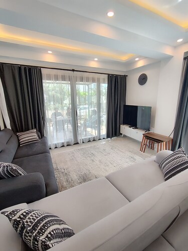Tranquil 2-bedroom house with AC in enjoyable Bodrum Akyarlar