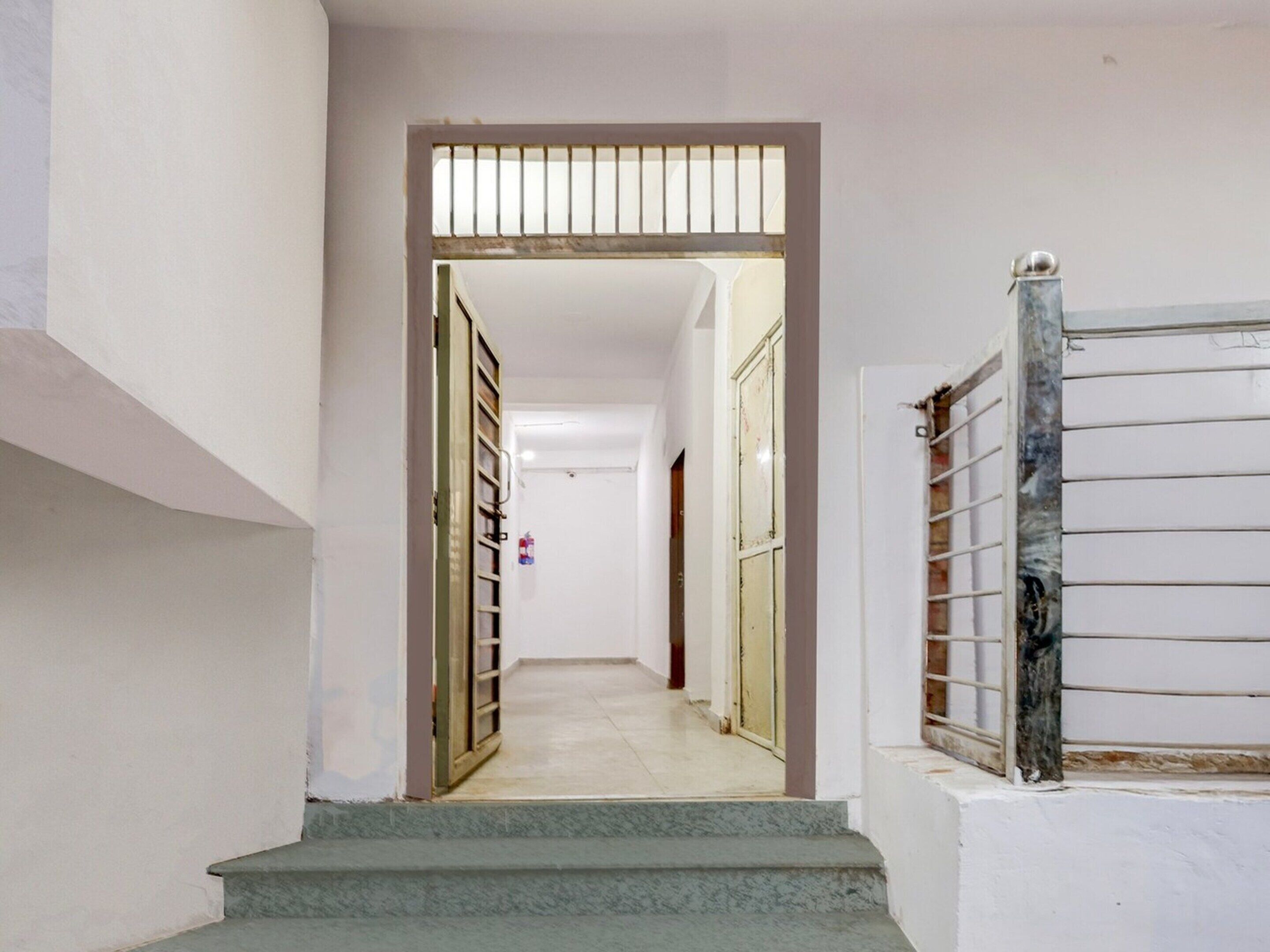 House | Reception