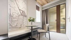Hypo-allergenic bedding available, in-room safe, desk, laptop workspace - Origin Prague (Prague)