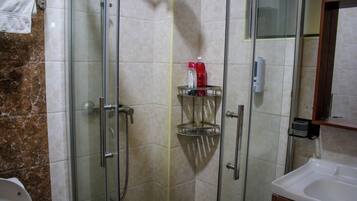 Comfort Apartment, Balcony, City View | Bathroom