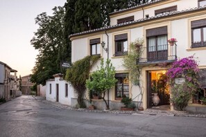 Exterior - HOTEL AMÉRICA (Granada)