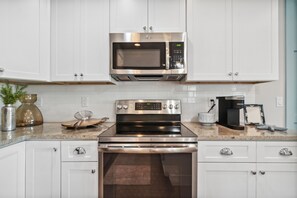 Private kitchen - 30A Townhomes at Seagrove  (Santa Rosa Beach)