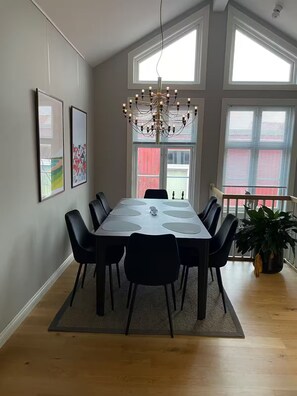 Dining - 3-bedroom apartment in Stavanger city center (Rogaland)
