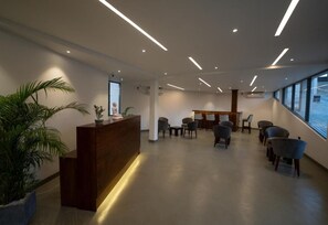Deluxe-Doppelzimmer, Balkon, Bergblick | Lobby