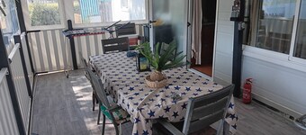 Loue mobilhome66 m2 3 bedrooms 2 bathrooms 2 wc covered terrace velo.....