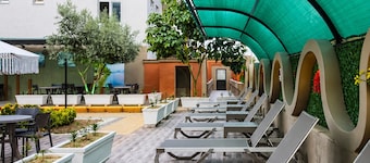 LEON OTEL