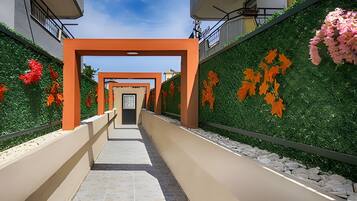 Comfort Double or Twin Room, Pool View | Property grounds