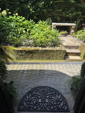 Property grounds - “A charming retreat with a story to tell” (Hungerford)