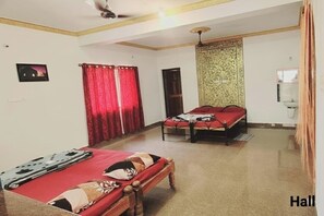 Room - Coorg Silent Stay - Homestay (Madikeri)