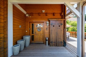 Exterior detail - Chalet "Du Pont Des Fées": Mountain View, Private Terrace & Wi-Fi (Gérardmer)