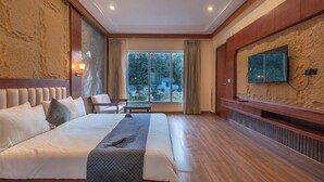 ห้องสวีท | โต๊ะทำงาน, Wi-Fi ฟรี