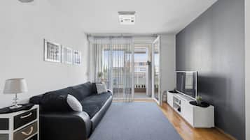 Apartment, Balcony, City View | Living area