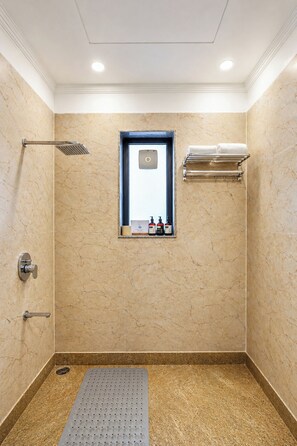 Bathroom - ELIVAAS Panchvati Veloraa 6BHK (Solan)