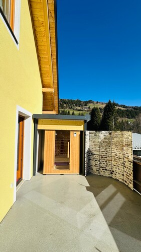 Holiday Home 'Ma-inz.eu' with Mountain View, Private Terrace & Wi-Fi